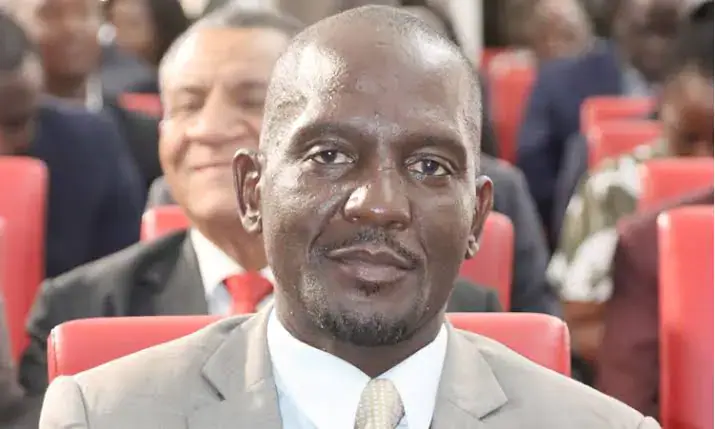 Ehangano lomatungo lapula ombili kuNekundi
