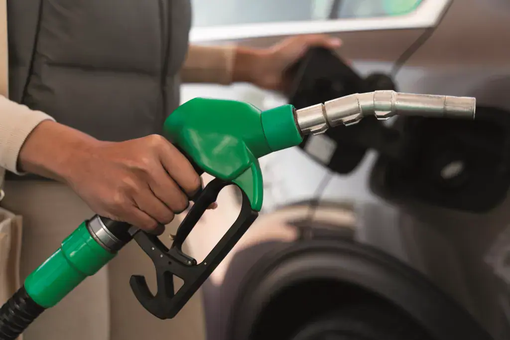 Cabo Verde Maintains Gas Price, Sees Drop in Other Fuels