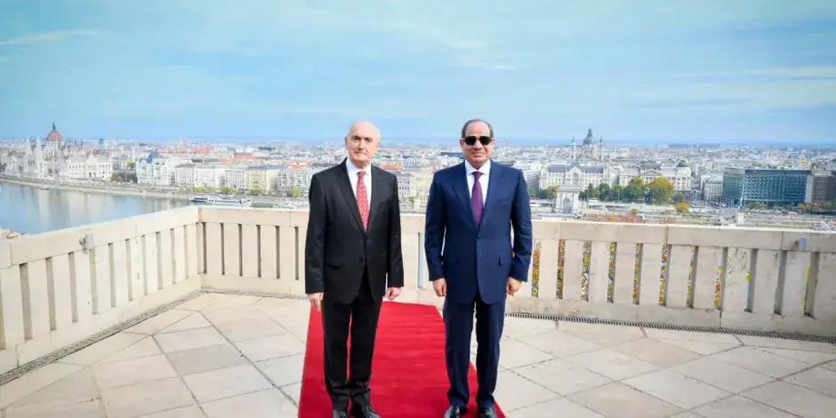 Egyptian President Sisi Extends Invitation to Hungarian President for Official Visit