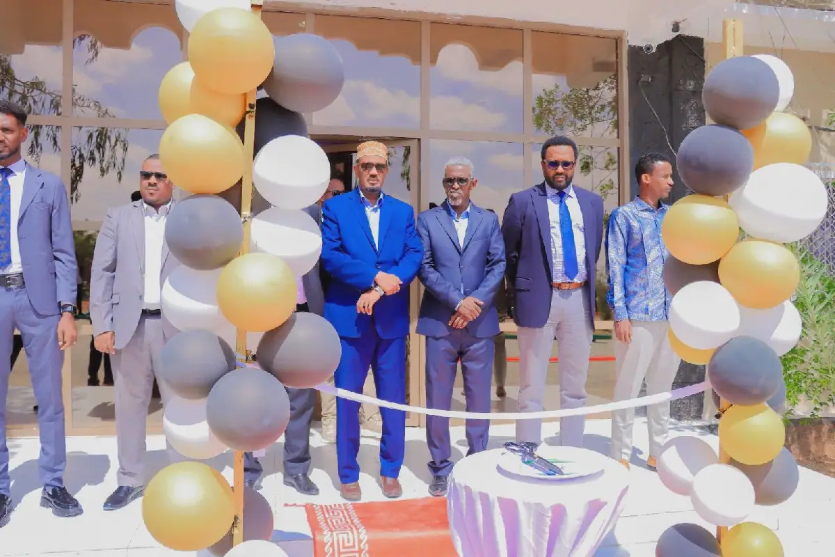Madaxweyne Deni oo kormeer ku tegey qaar kamid ah xarumaha dowladda.
