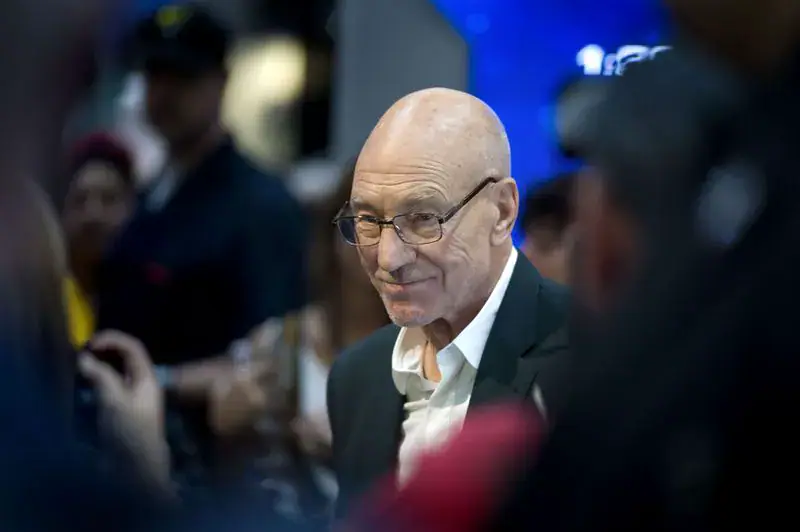 Patrick Stewart, Shakespearean actor turned ‘Star Trek’ and ‘X-Men’ star, dies at 86