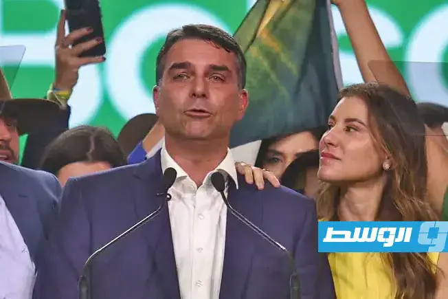البرازيل تستدعي ممثلة الأرجنتين بشأن فرار فلافيو بولسونارو