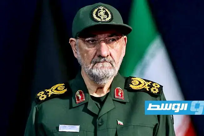 رضائي: إيران تناقش مسألة الإبقاء على حظر الأسلحة النووية