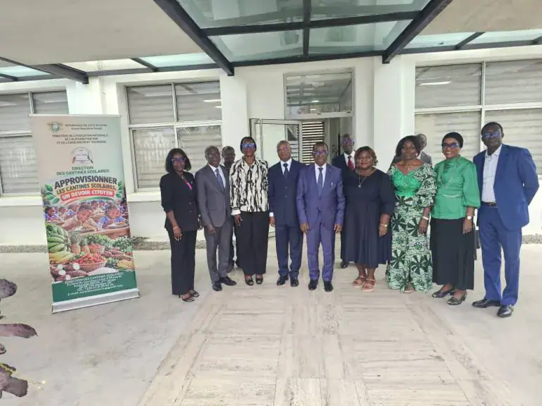 Côte d’Ivoire-AIP/ L’alimentation scolaire au cœur d’une rencontre entre le président du CESEC et la direction des cantines scolaires