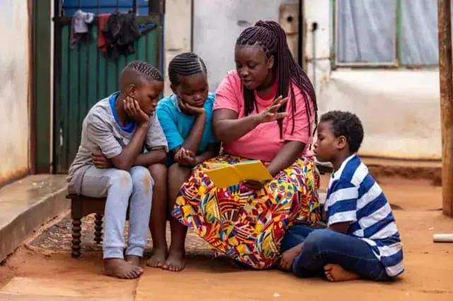 Benin Urged to Teach Children Modesty in the Face of Rising Indecent Online Behavior