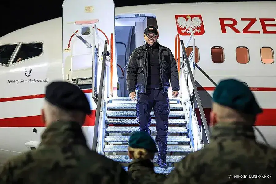 Polish President Karol Nawrocki Cancels Senegal Visit Amidst Domestic Crisis