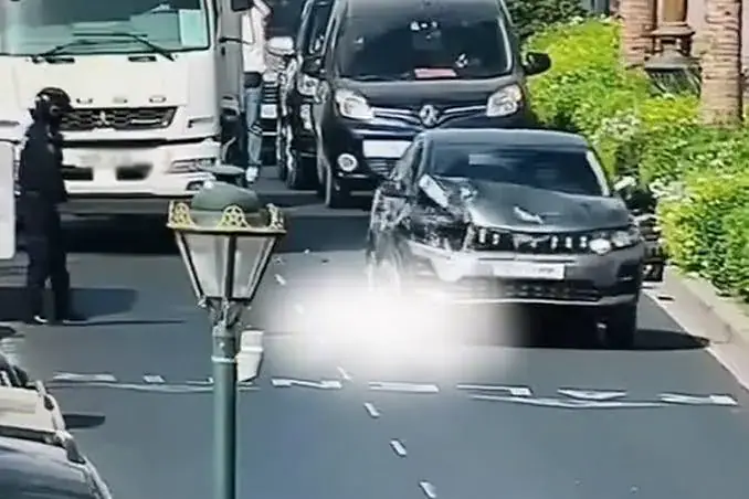 Moroccan Police Officer Struck by Vehicle in Agadir, Sparks Debate on Selective Human Rights Advocacy