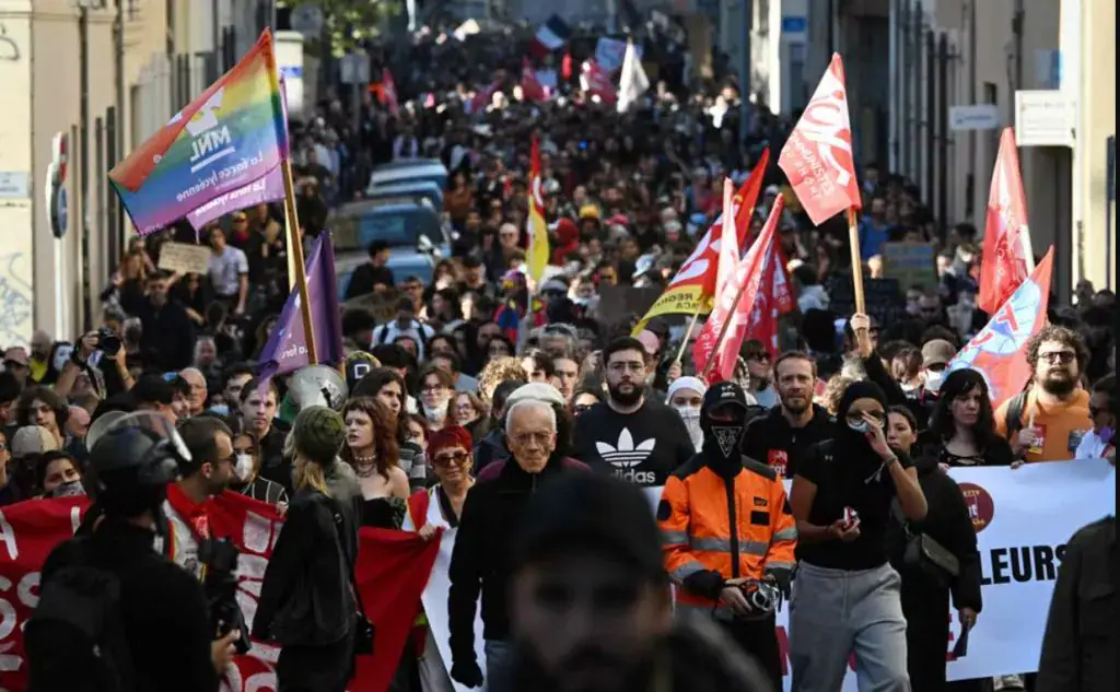 European Youth Mobilize Against High Cost of Living