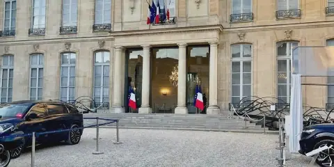 Exploring the Historic Halls of the Elysee Palace
