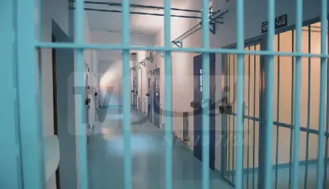 Four Sentenced for Stealing 1800 Mobile Phones from Algerian Company