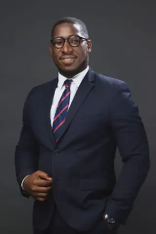 Investment Portfolio Building: A Fashionable Approach