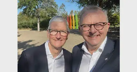 Australian PM Albanese Seeks Big Tech Support for Internet Safety, AI Regulation