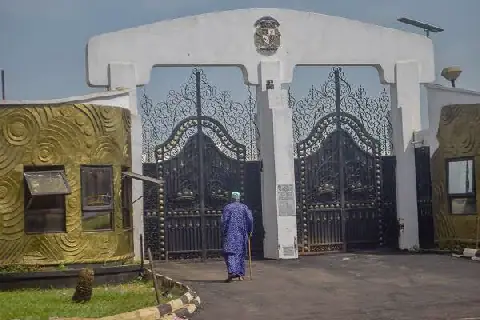 Awujale Stool: Ruling House Leaders Fight Removal, Slam N1bn Suit On Family Members