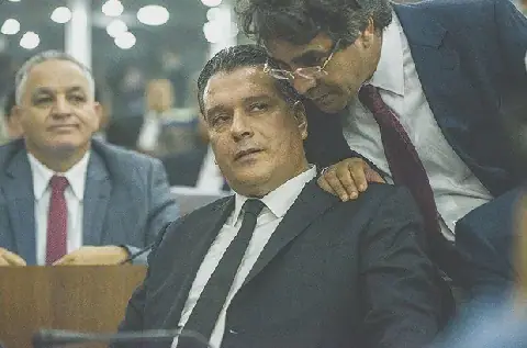 Algeria's FLN Secretary General Calls for APN President's Resignation