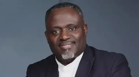 Ex-Edo lawmaker clashes with Dino Melaye over Atiku petition