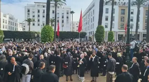 خاص ل “المساء” : المحامون يمددون احتجاجهم إلى افتتاح السنة التشريعية المقبلة