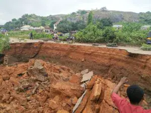 Oyo Community Urges FG to Fix Collapsed Iseyin–Ado-Awaye–Abeokuta Road
