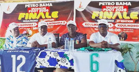 Petro Bama Vacances Foot Finalists Receive Jerseys in Koulikoro