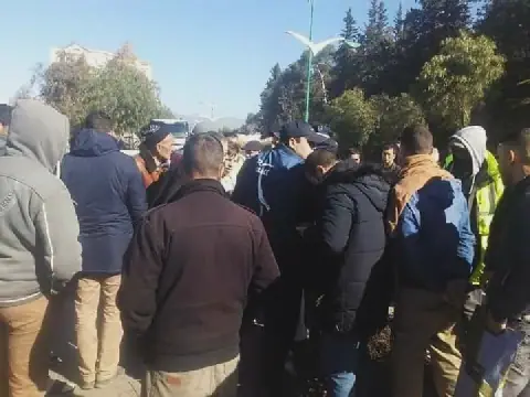 Algerian Commuters Protest Against Transport Fare Hike