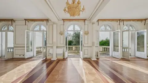 French National Buys Moroccan Royal Family's Parisian Palace for €18 Million