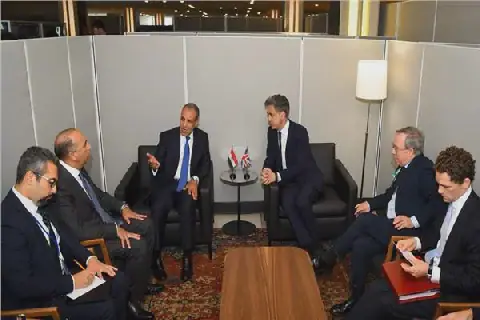 Egyptian and British Foreign Ministers Discuss Enhancing Bilateral Relations and Regional Developments