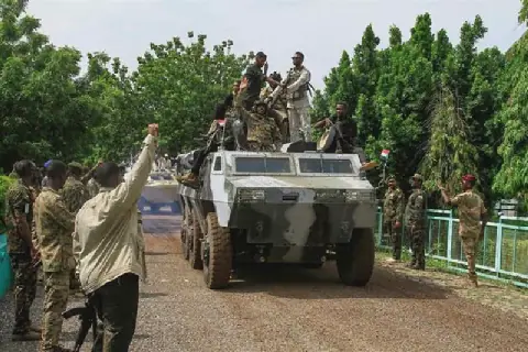 US presses Sudan army chief as ceasefire talks open