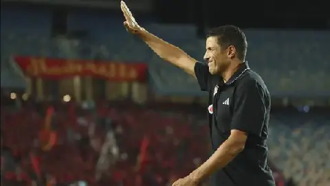 Moroccan Coach Hussein Ammouta Arrives in Cairo to Resume Al Ahly Training