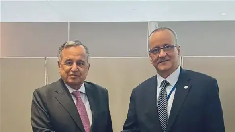 Arab League Secretary General Meets OIC Secretary General to Discuss Middle East Escalation and Jerusalem Preparations