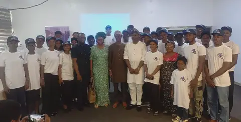 David Dickson Foundation Awards Scholarships to 25 Nigerian Students