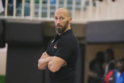 Coach Lubarov tells Equity Dumas to keep heads high after playoffs exit