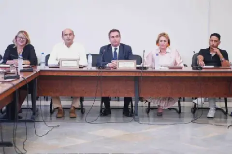 Tunisia's Finance Committee to Hear Minister on Budget Delays