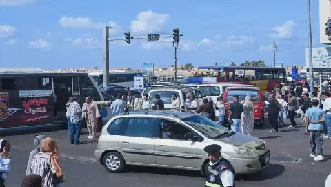 Alexandria Governor Orders Additional Transportation to Ease Student Congestion