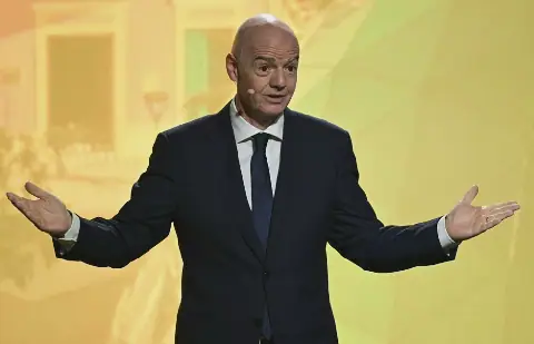 Infantino proposes consulting federations to reform FIFA