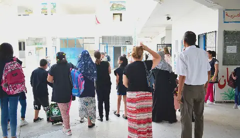 Tunisia's School Mutation Requests Delayed, Causing Uncertainty for Students and Parents
