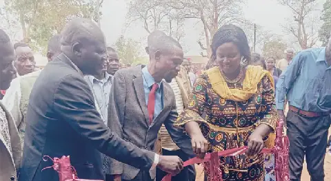 Contractors cautioned against shoddy works in Malawi's Mchinji District