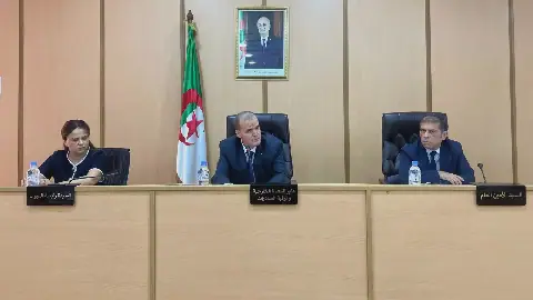 Algeria Minister Explores Cement Export Expansion