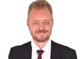 MTI-Ponzi-skema: Likwidateur skiet glo ma, seun en homself