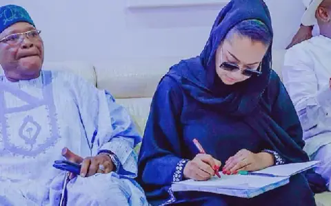 Natasha Akpoti-Uduaghan Pays Condolence Visit to Family of Late Kogi Gov, Ibrahim Idris
