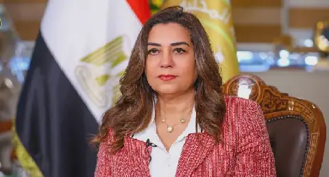 منال عوض تتابع جهود شركة النظافة المسؤولة برفع التراكمات والمخلفات وتحسين الخدمة وفقًا للتعاقدات