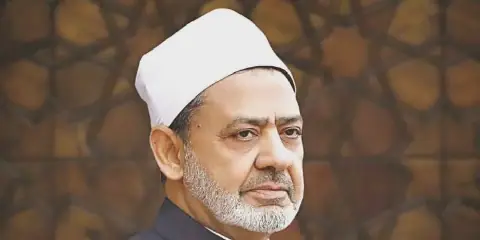 Al-Azhar University Sends Aid Convoy to South Sinai