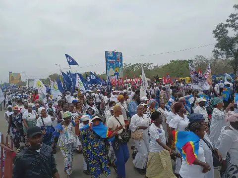 Congolese Newspapers Analyze Recent Political Marches