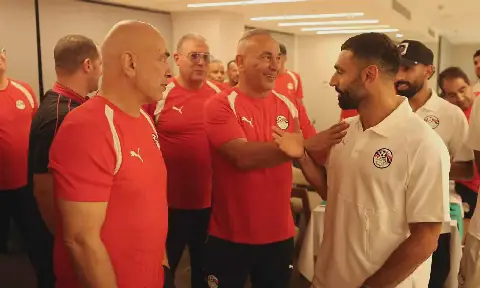 Egyptian National Team Players Celebrate Contract Renewal of Hassan Brothers