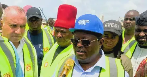 Minister of Works David Umahi says the Federal Government plans to mobilise 4,000 social media influencers to showcase its infrastructure projects.
