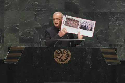 Rais wa Iran: Hatutapiga Magoti Mbele ya Shinikizo la Marekani