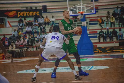 Ferroviário da Beira e Maxaquene disputam final da liga Moçambicana de Basquetebo sénior masculino