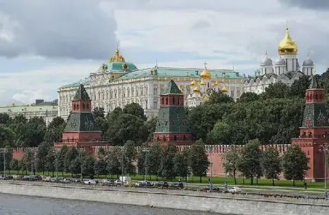 Kremlin Promises Security to Ukrainian President Zelensky for Moscow Visit