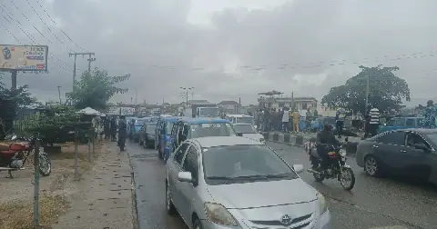 Osun Minibus Drivers Protest Fuel Price Hike and Mismanagement of Ticket Proceeds