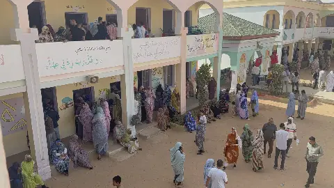 Citizens of Laayoune Head to the Polls in Large Numbers to Vote in Legislative Elections