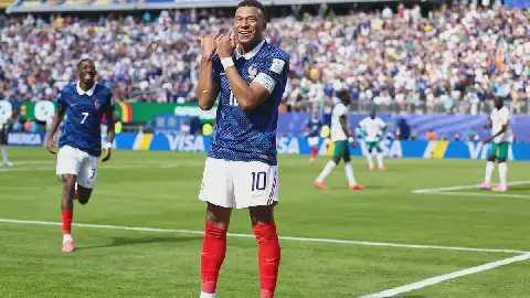 Kylian Mbappé Names Four Football Legends, Includes French Coach Zidane