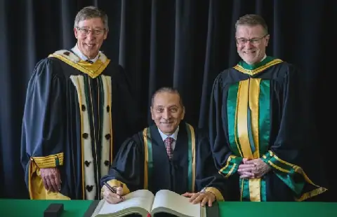 Moroccan Ex-Minister Moulay Hafid Elalamy Receives Honorary Doctorate from Canadian University